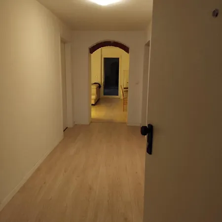 Attick Castle 6 Person 4zkb 100sqm With Balcony And View Lägenhet
