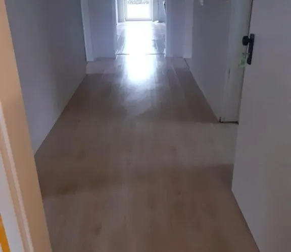 公寓 Attick Castle 6 Person 4zkb 100sqm With Balcony And View 明登